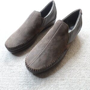 SAS Womens Shoes 9 M Brown Slip Ons Suede Leather Fern Stitch